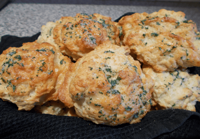 Cheddar Bay Biscuits